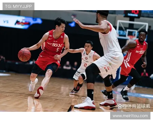 CBA中国足球联赛重启：两大体育赛事的互动与共存